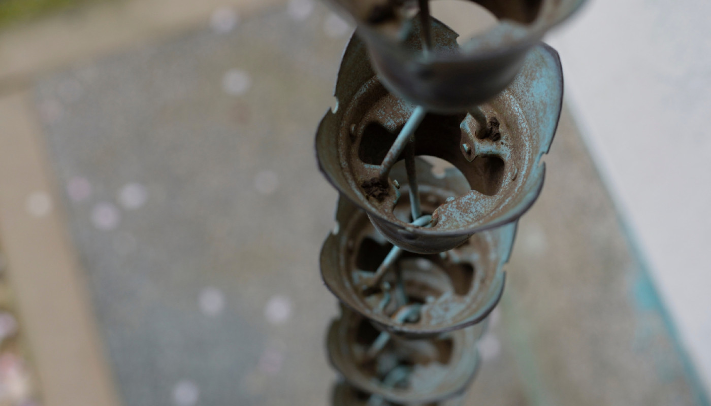 The rainwater chain, a symphonic and delicate accessory for your garden !